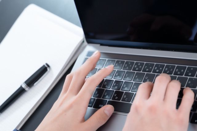 ブラインドタッチとは