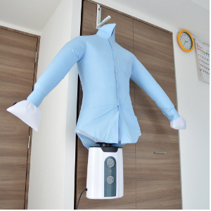 シャツのシワを伸ばす乾燥機