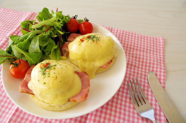 エッグベネディクト